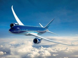 AZAL-ın təyyarəsi duman səbəbindən Heydər Əliyev Beynəlxalq Aeroportuna qayıtdı